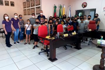 Câmara de Vereadores de Jóia, recebe visita dos alunos e professores da Escola Municipal de Ensino Fundamental Angel Custódio  Hernadez, da Comunidade Carajá Grande.