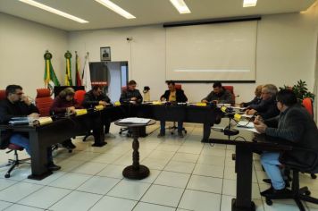 Realizou-se nesta última segunda-feira (24), 21ª Sessão Ordinária do Poder Legislativo de Jóia.