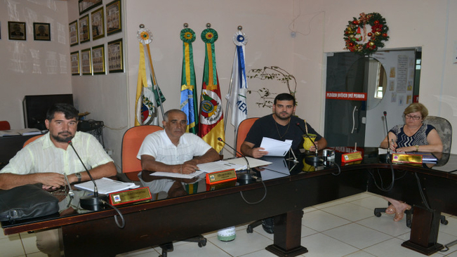 Reunião da Comissão de Constituição, Justiça, Redação Final e Desenvolvimento Social dia 11 de dezembro de 2018.