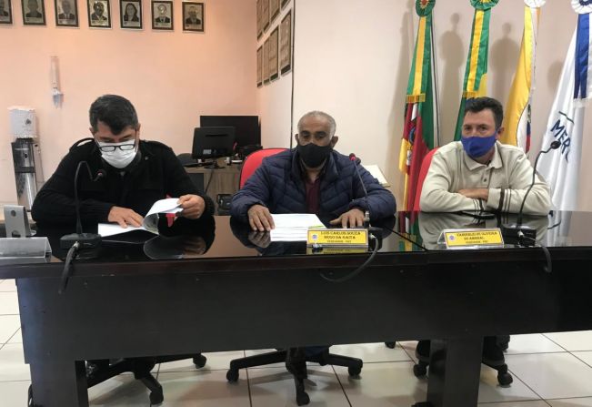 COMISSÃO DE CONSTITUIÇÃO, JUSTIÇA, REDAÇÃO FINAL E DESENVOLVIMENTO SOCIAL.